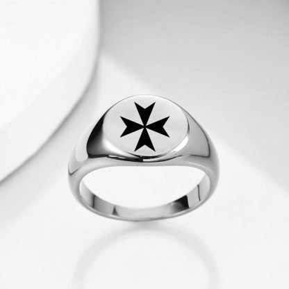 Bague Croix de Malte en Titane – Image 6