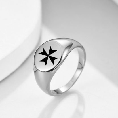 Bague Croix de Malte en Titane – Image 7